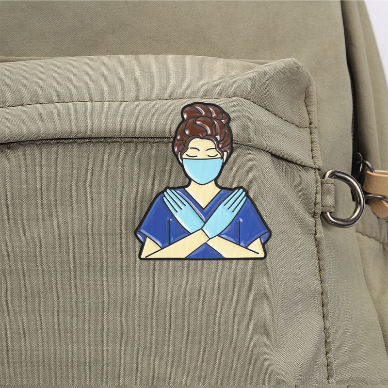 Spilla in smalto a tema medico - Medical Lab Worker recensione e prezzo